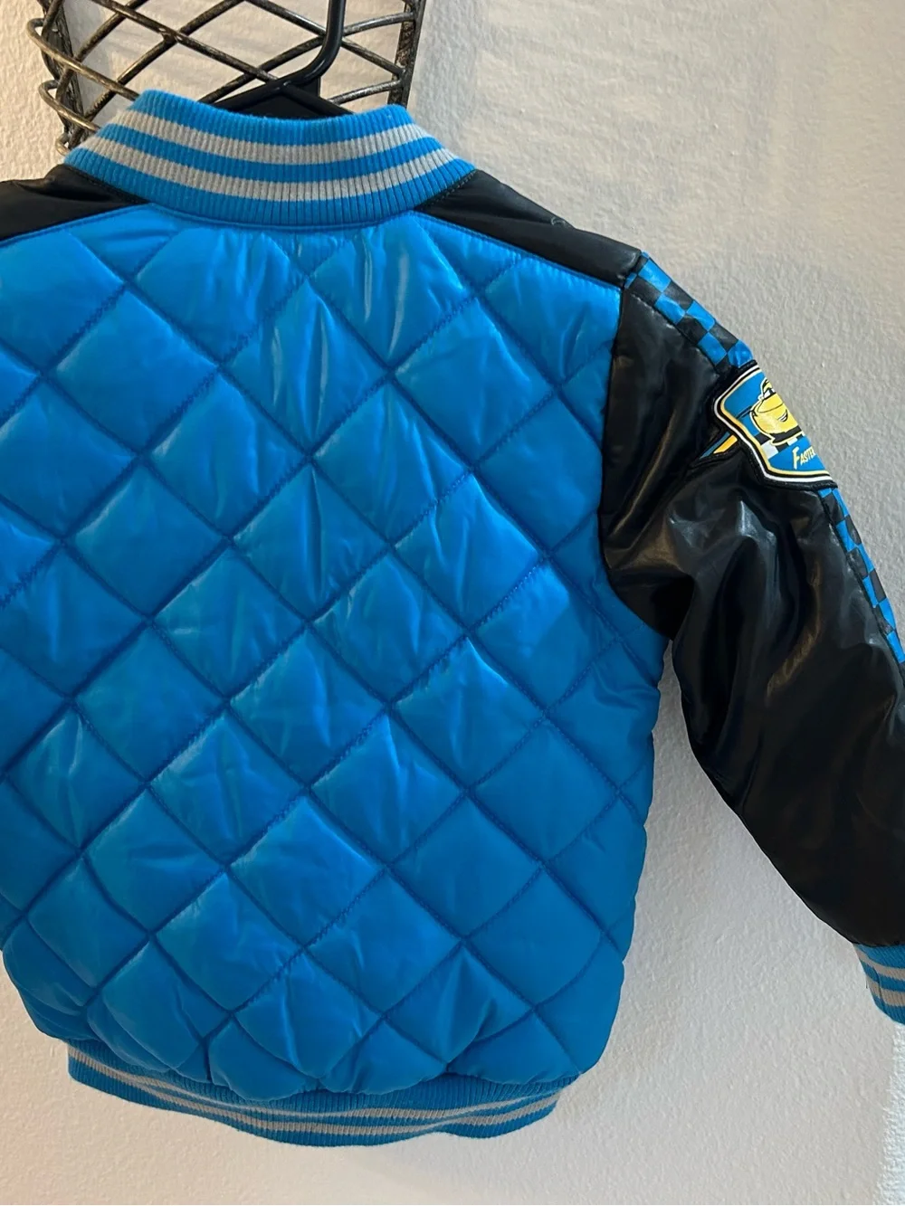 Disney Blue Lightning McQueen Rust-eze Patch Jacket. Size 3 Toddler